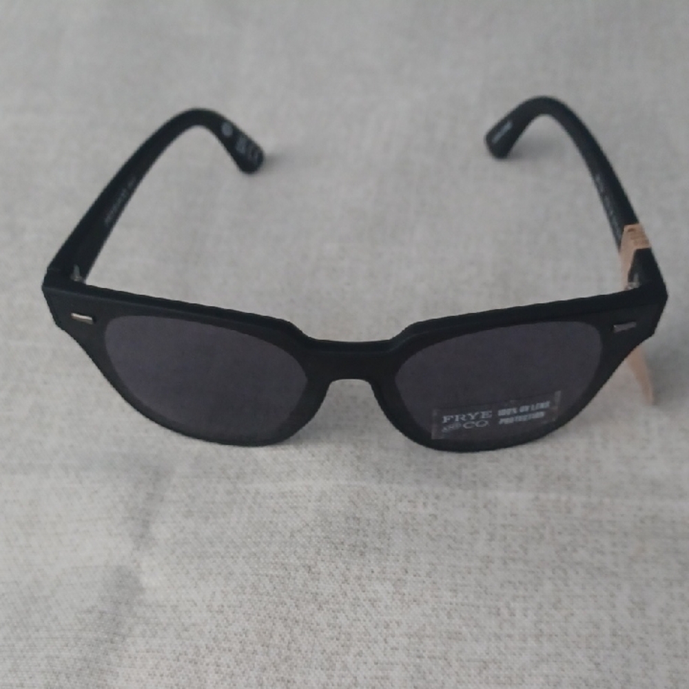 Frye Black UV Protection Sunglasses